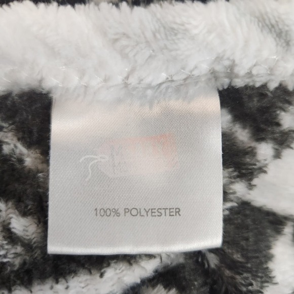 Holiday Trees Fleece Blanket Black & White Lightweight Soft Winter Fall - Picture 5 of 5